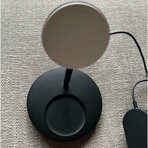 Belkin n 2 in 1 wireless charging stand.  Black 15w- mag safe